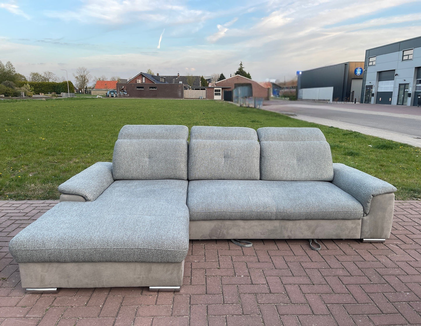 GRATIS LEVERING HEEL BENELUX + DACH Moderne Grijs Stoffen Hoekbank + Slaapfunctie