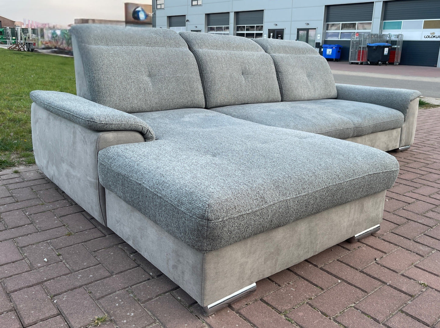 GRATIS LEVERING HEEL BENELUX + DACH Moderne Grijs Stoffen Hoekbank + Slaapfunctie