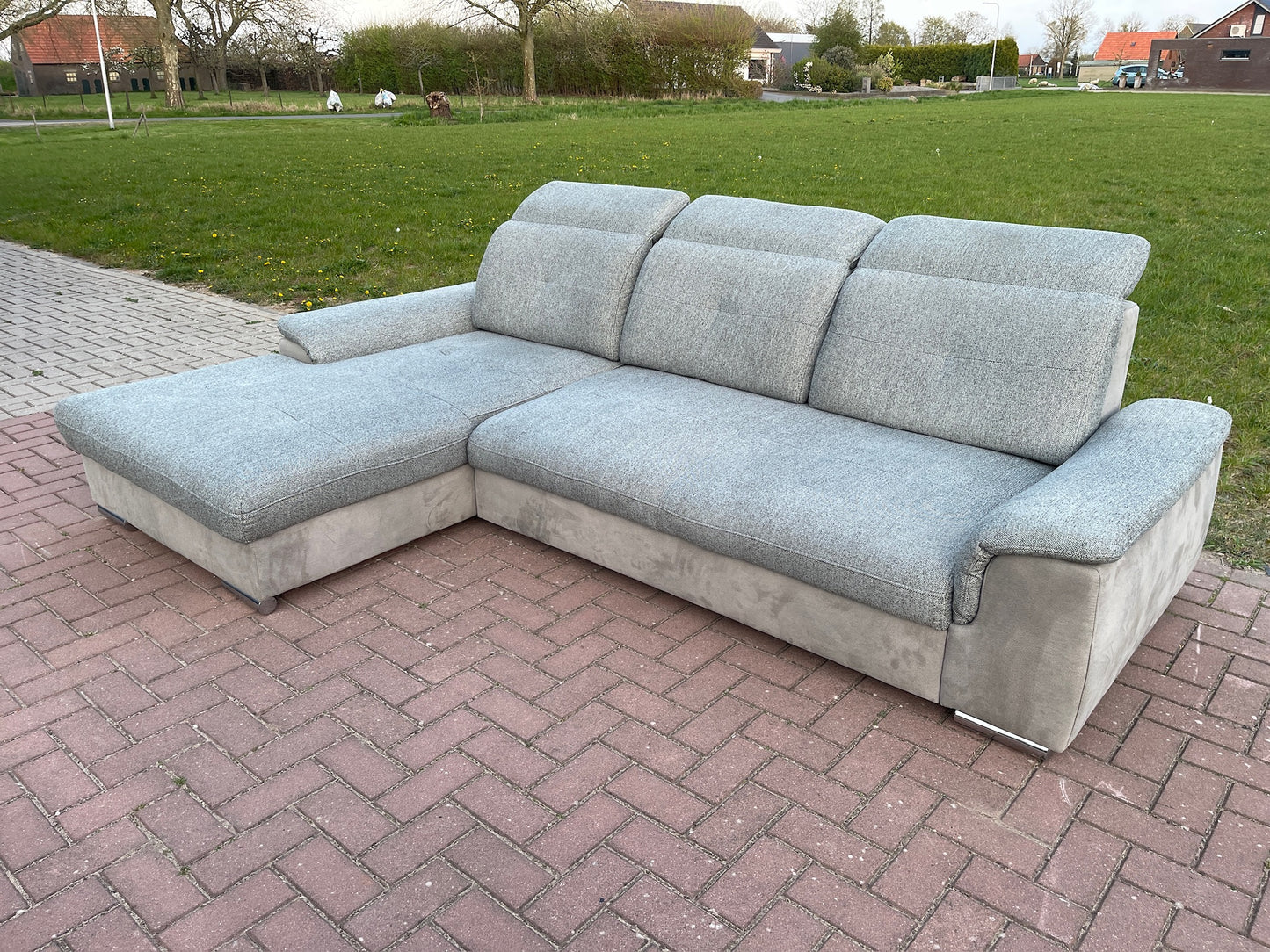 GRATIS LEVERING HEEL BENELUX + DACH Moderne Grijs Stoffen Hoekbank + Slaapfunctie