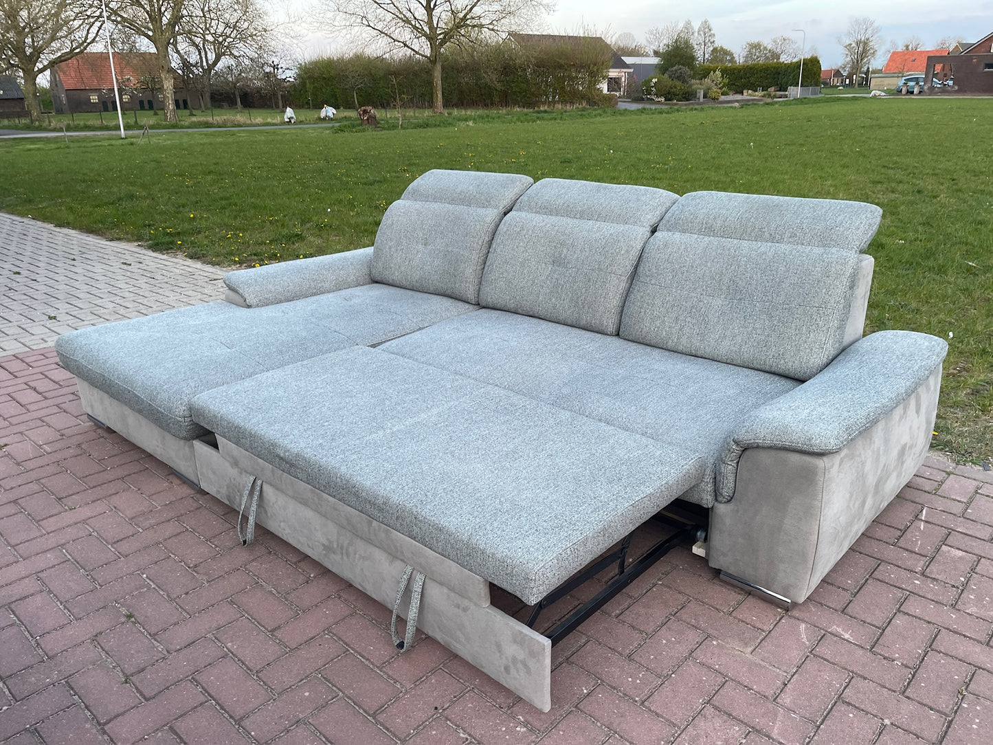 GRATIS LEVERING HEEL BENELUX + DACH Moderne Grijs Stoffen Hoekbank + Slaapfunctie