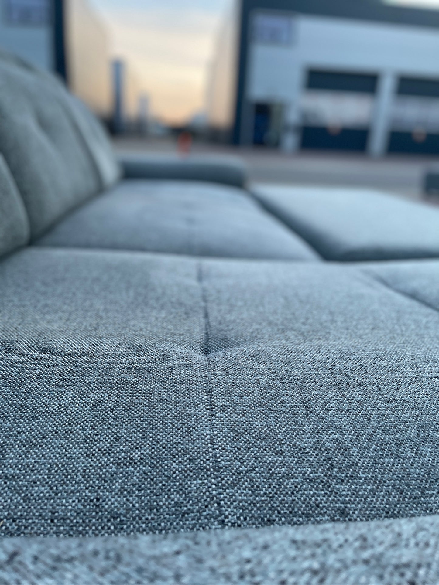 GRATIS LEVERING HEEL BENELUX + DACH Moderne Grijs Stoffen Hoekbank + Slaapfunctie