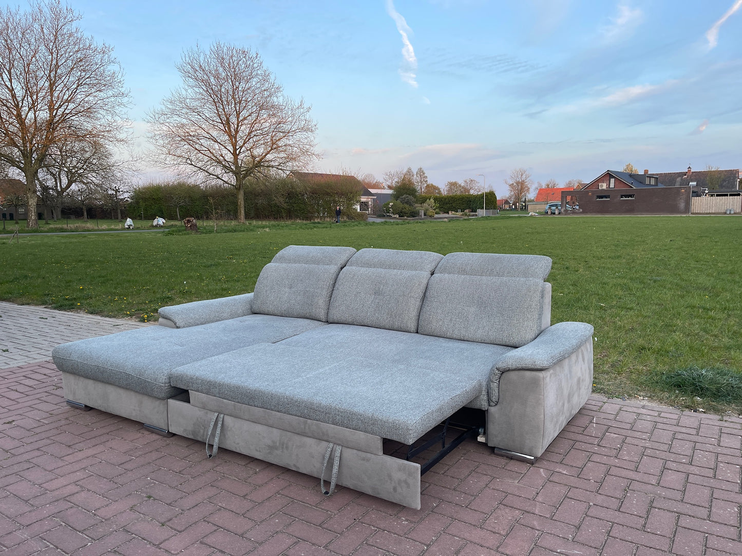 GRATIS LEVERING HEEL BENELUX + DACH Moderne Grijs Stoffen Hoekbank + Slaapfunctie