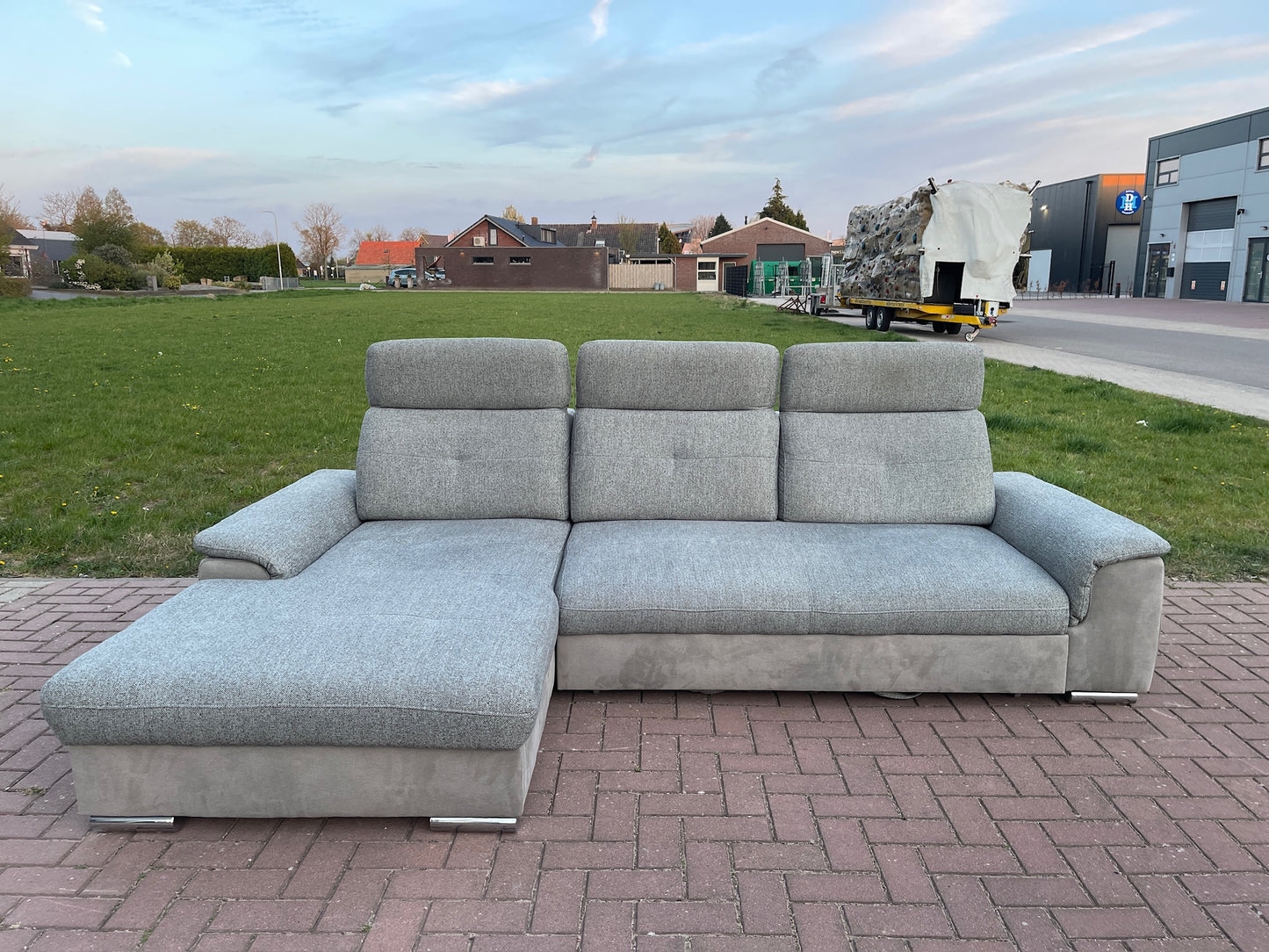 GRATIS LEVERING HEEL BENELUX + DACH Moderne Grijs Stoffen Hoekbank + Slaapfunctie