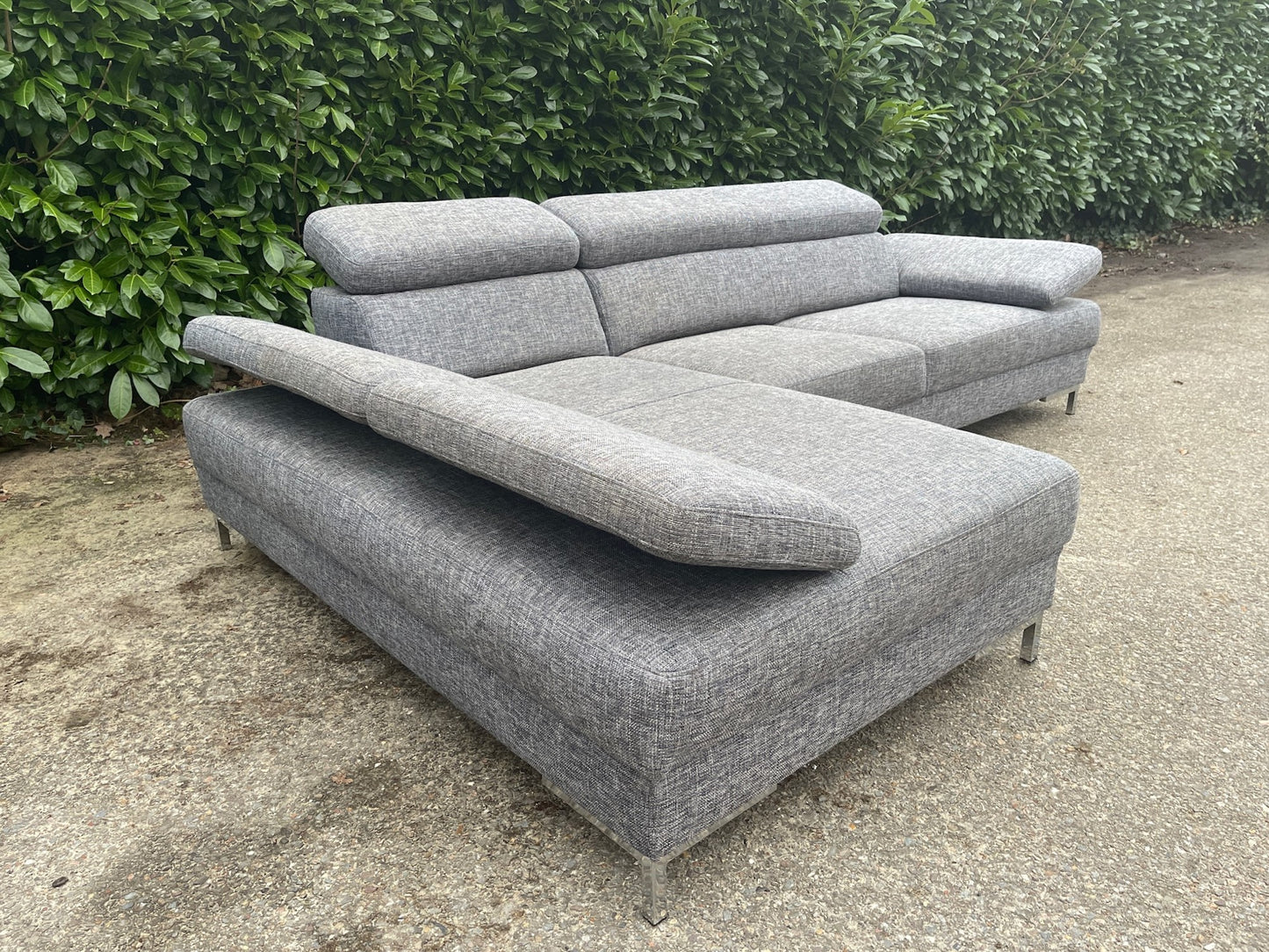 GRATIS LEVERING HEEL BENELUX + DACH Montel Grijs Stoffen Hoekbank
