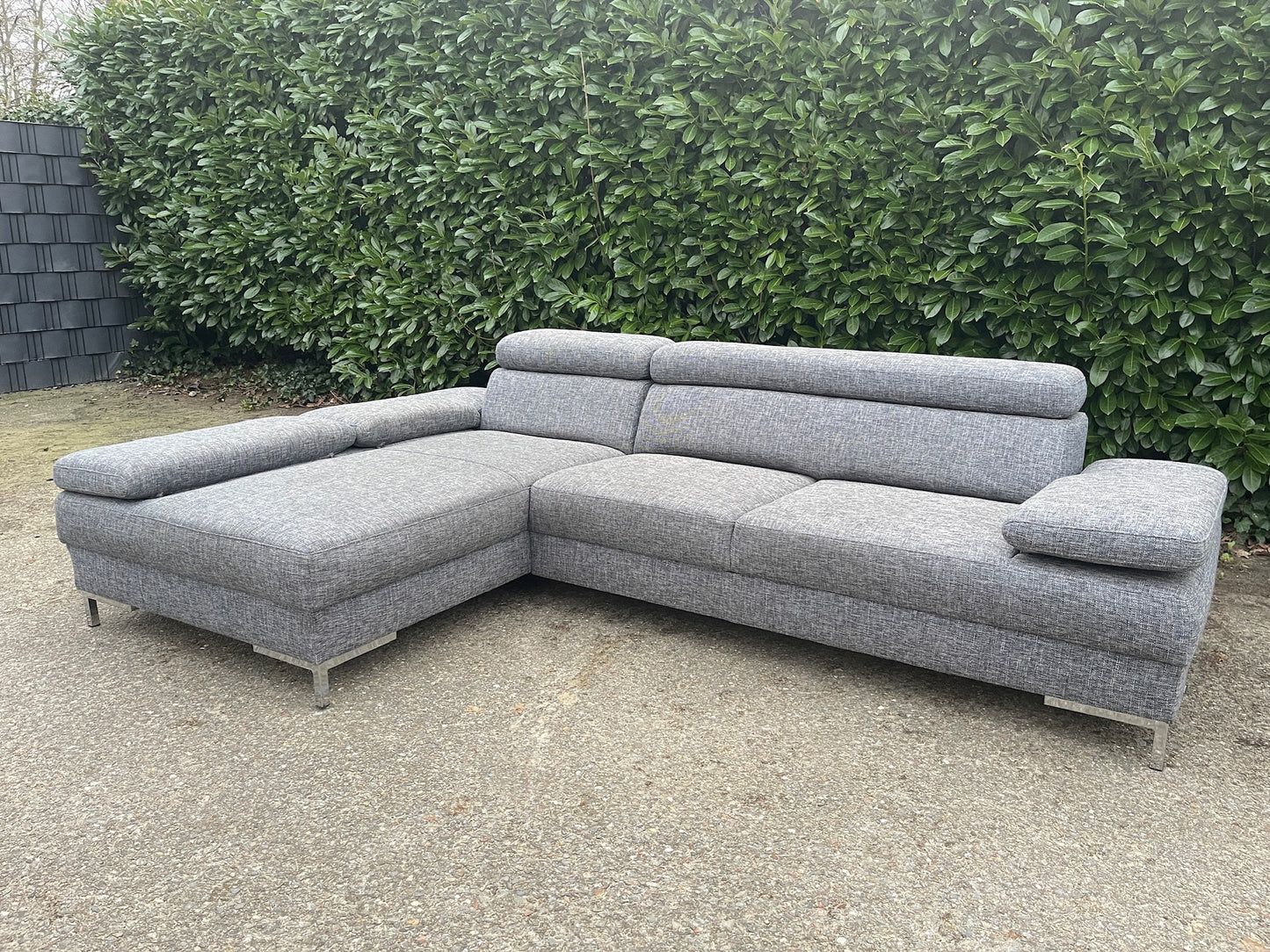 GRATIS LEVERING HEEL BENELUX + DACH Montel Grijs Stoffen Hoekbank