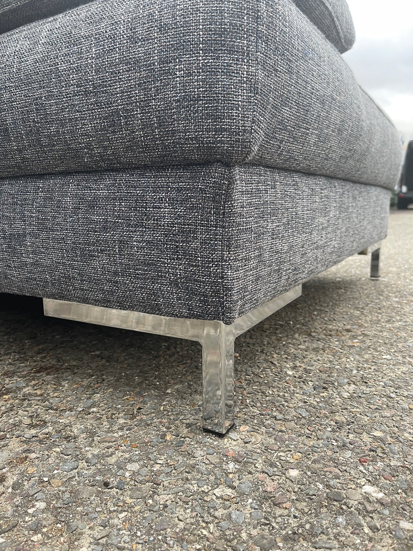 GRATIS LEVERING HEEL BENELUX + DACH Montel Grijs Stoffen Hoekbank