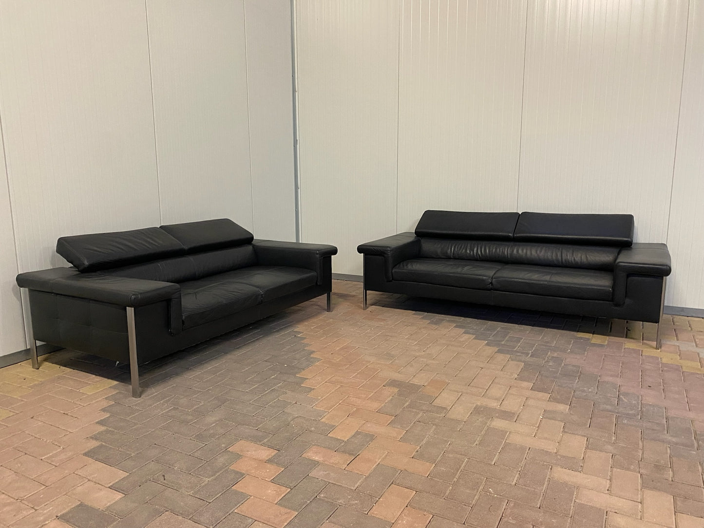 GRATIS LEVERING HEEL BENELUX + DACH Montel Zwart Leer Bankstel 3+2,5 Zits