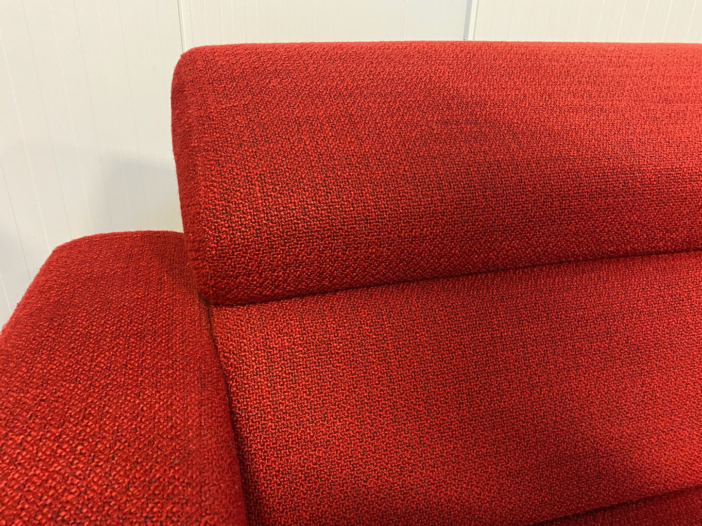 Montel Rode Stoffen Hoekbank – Verstelbare Hoofdsteunen – Ruim Zitcomfort – Gratis Levering NL & BE