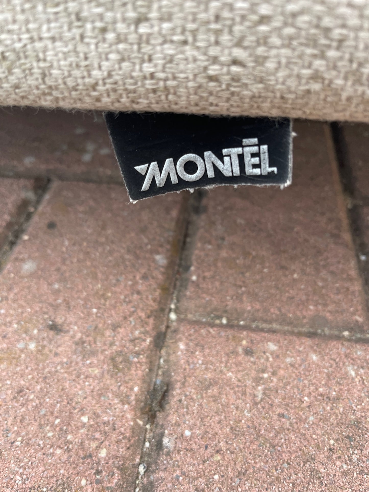 GRATIS LEVERING HEEL BENELUX + DACH Montel U-vormige Stoffen Hoekbank met brede Zitting