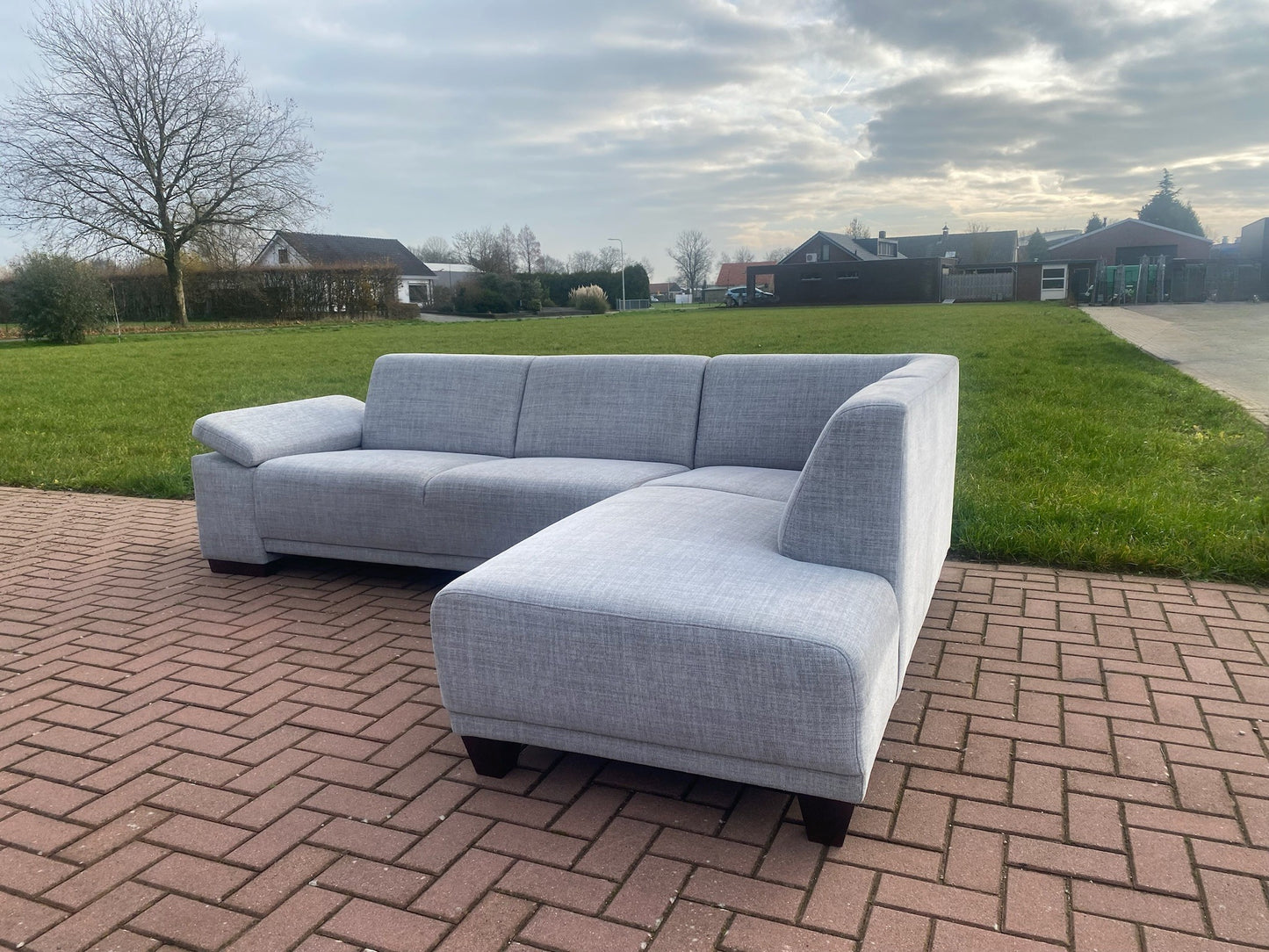 GRATIS LEVERING HEEL BENELUX + DACH Mooi Grijs Stoffen Hoekbank