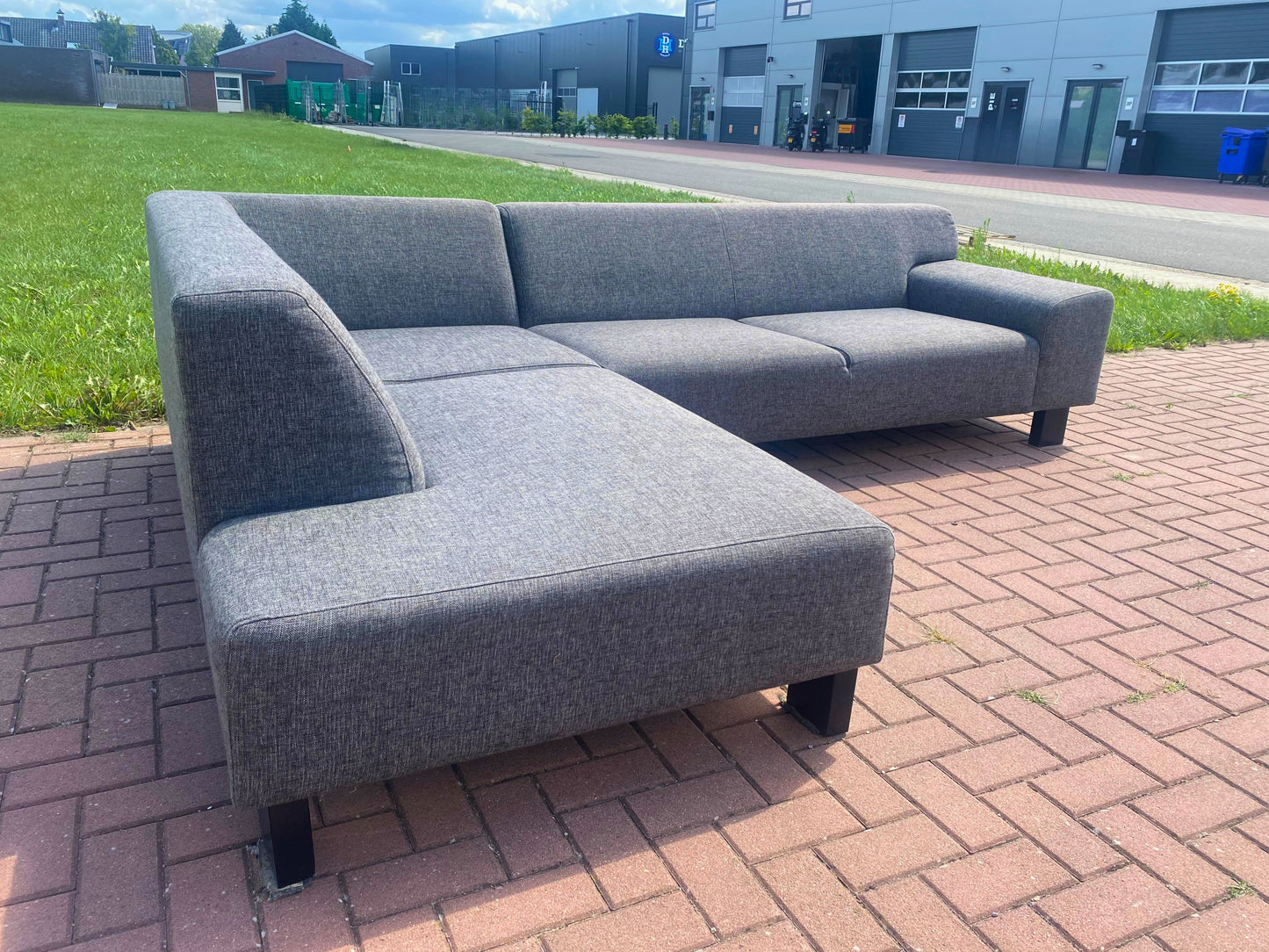 GRATIS LEVERING HEEL BENELUX + DACH Moderne Grijs Stoffen Hoekbank