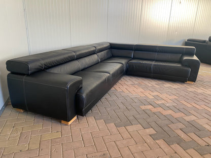 Calia Italia Zwart Leren Hoekbank – Verstelbare Hoofdsteunen – Ultiem Comfort – Gratis Levering NL & BE