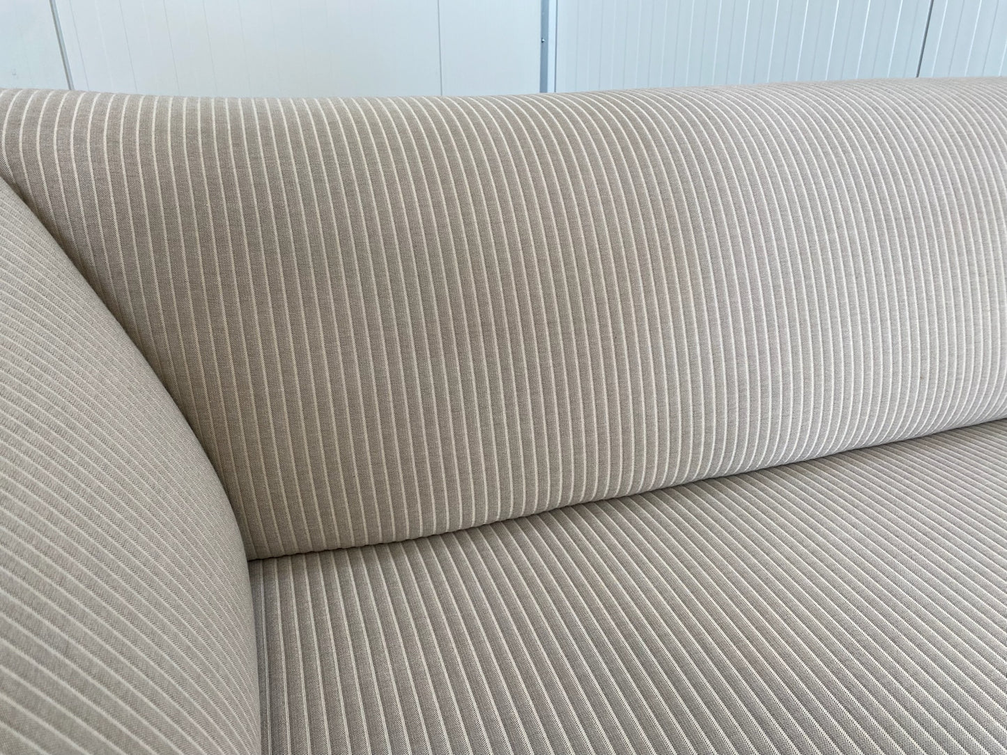 Leolux Faya Lobi Design Hoekbank– Luxe Ribstof–Iconisch Nederlands Design–Gratis Levering