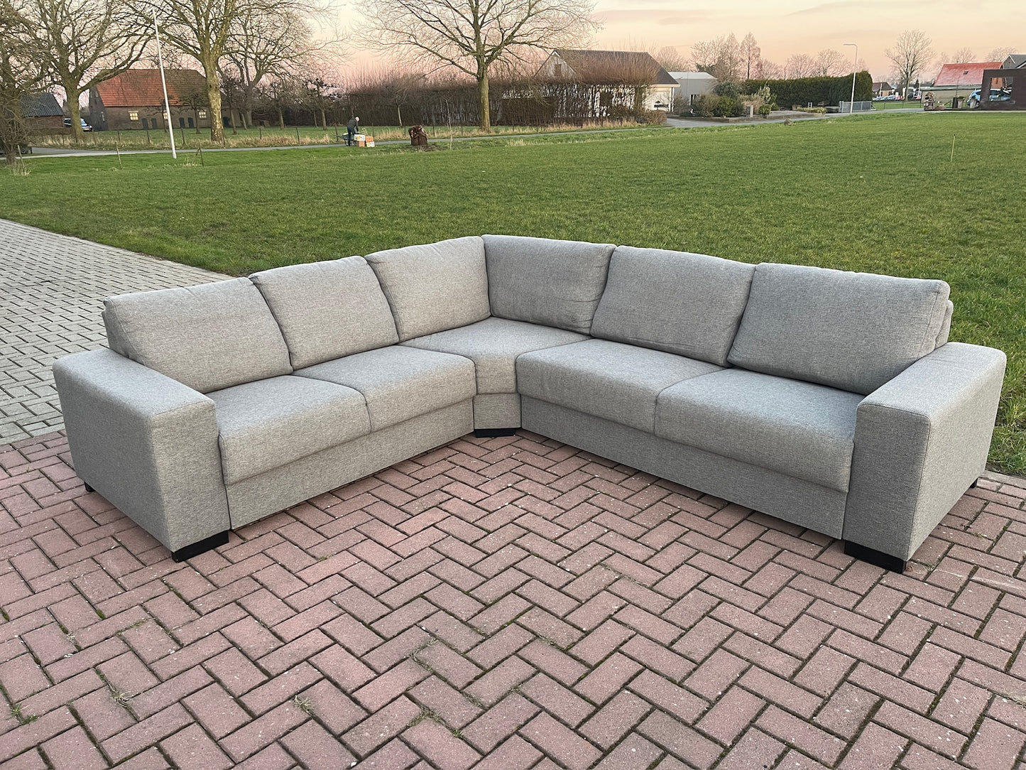 GRATIS LEVERING HEEL BENELUX + DACH Mooie Grijs Stoffen Hoekbank