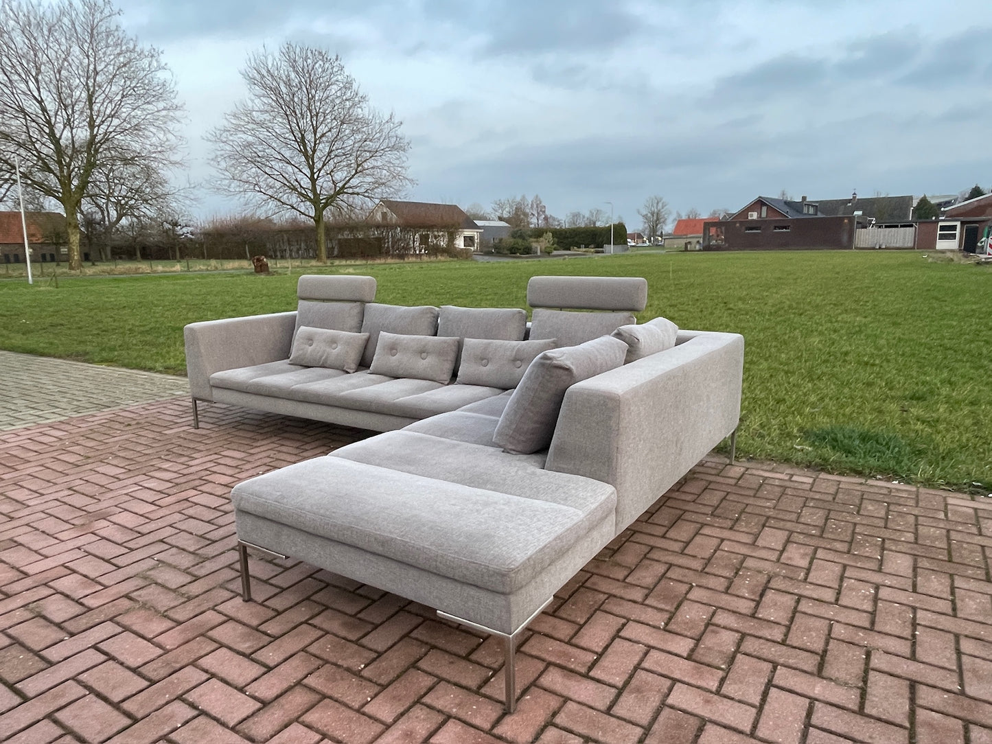 GRATIS LEVERING HEEL BENELUX + DACH Montel Grijs Stoffen Hoekbank