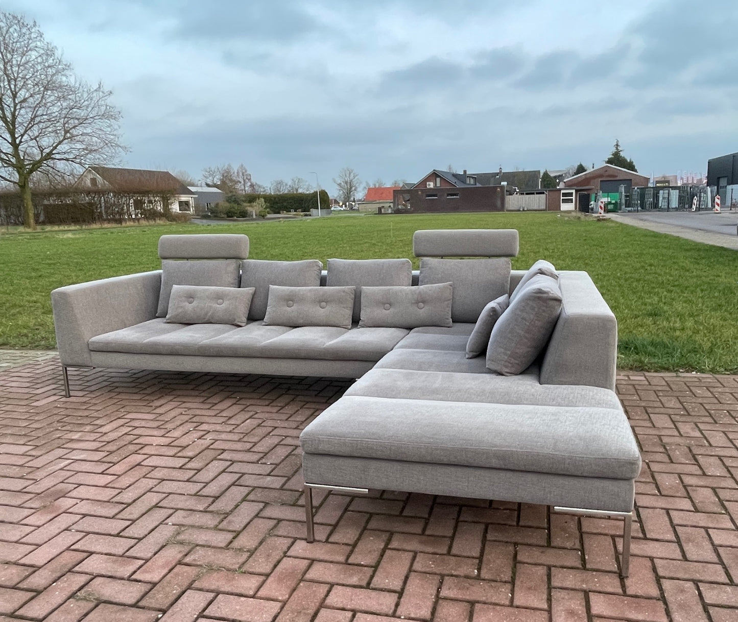 GRATIS LEVERING HEEL BENELUX + DACH Montel Grijs Stoffen Hoekbank