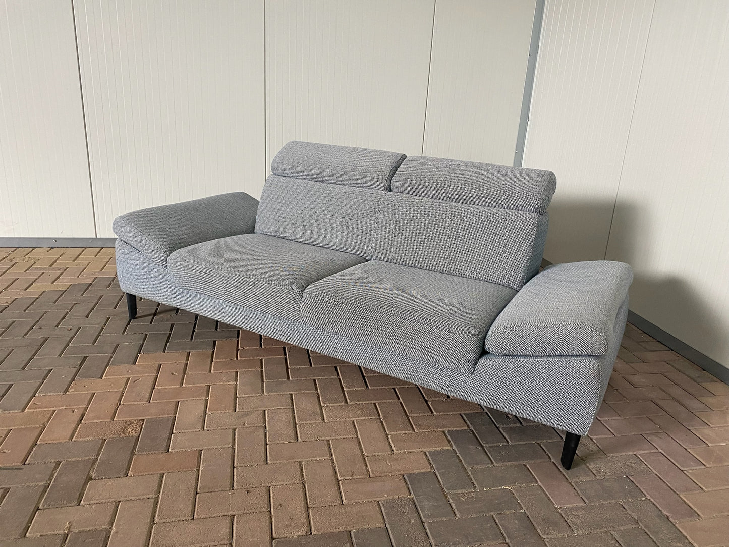 Montel Grijze 3-zitsbank met Verstelbare Hoofdsteun