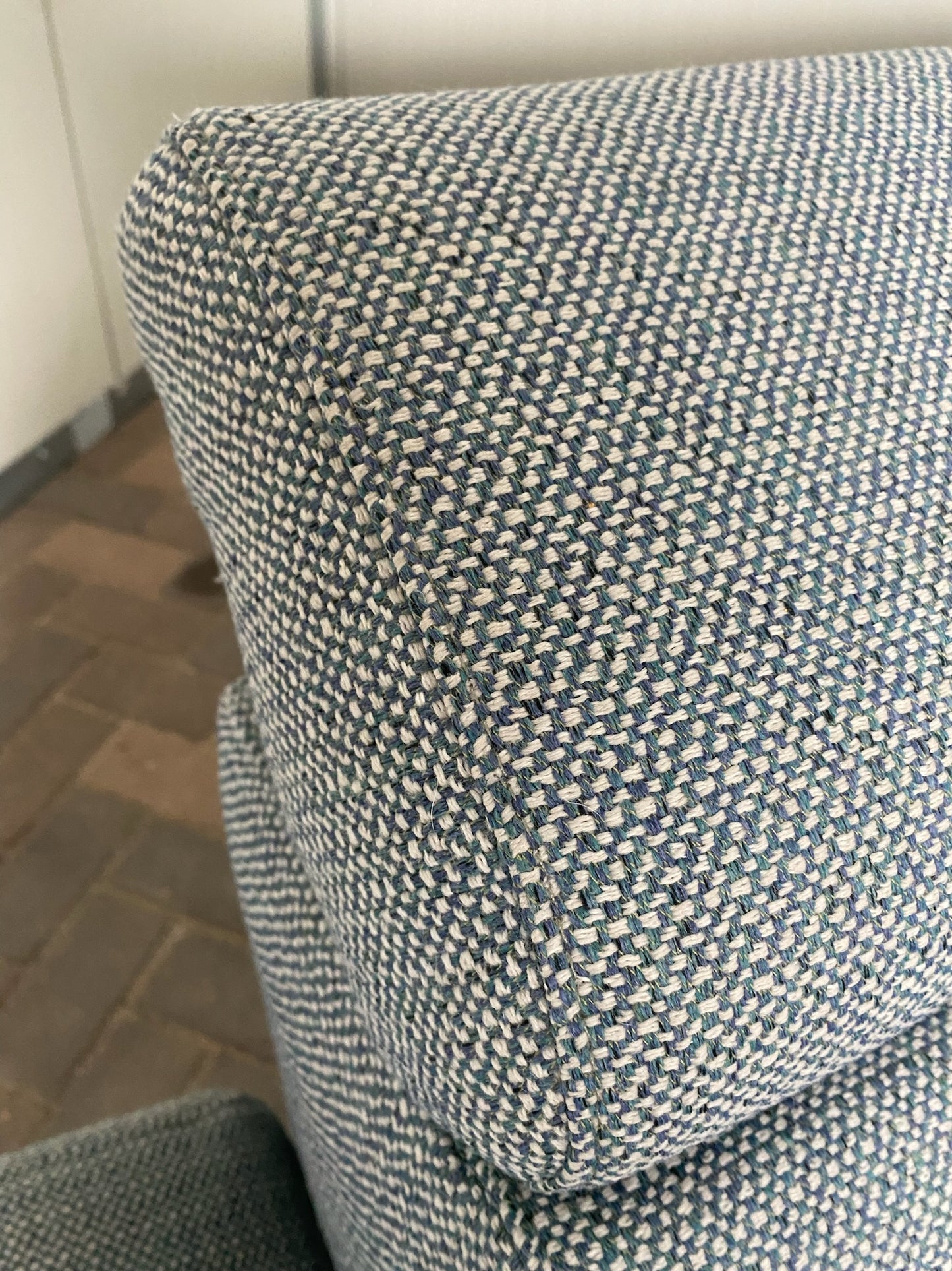 GRATIS LEVERING HEEL BENELUX + DACH Montel Grijze 3-zitsbank met Verstelbare Hoofdsteun