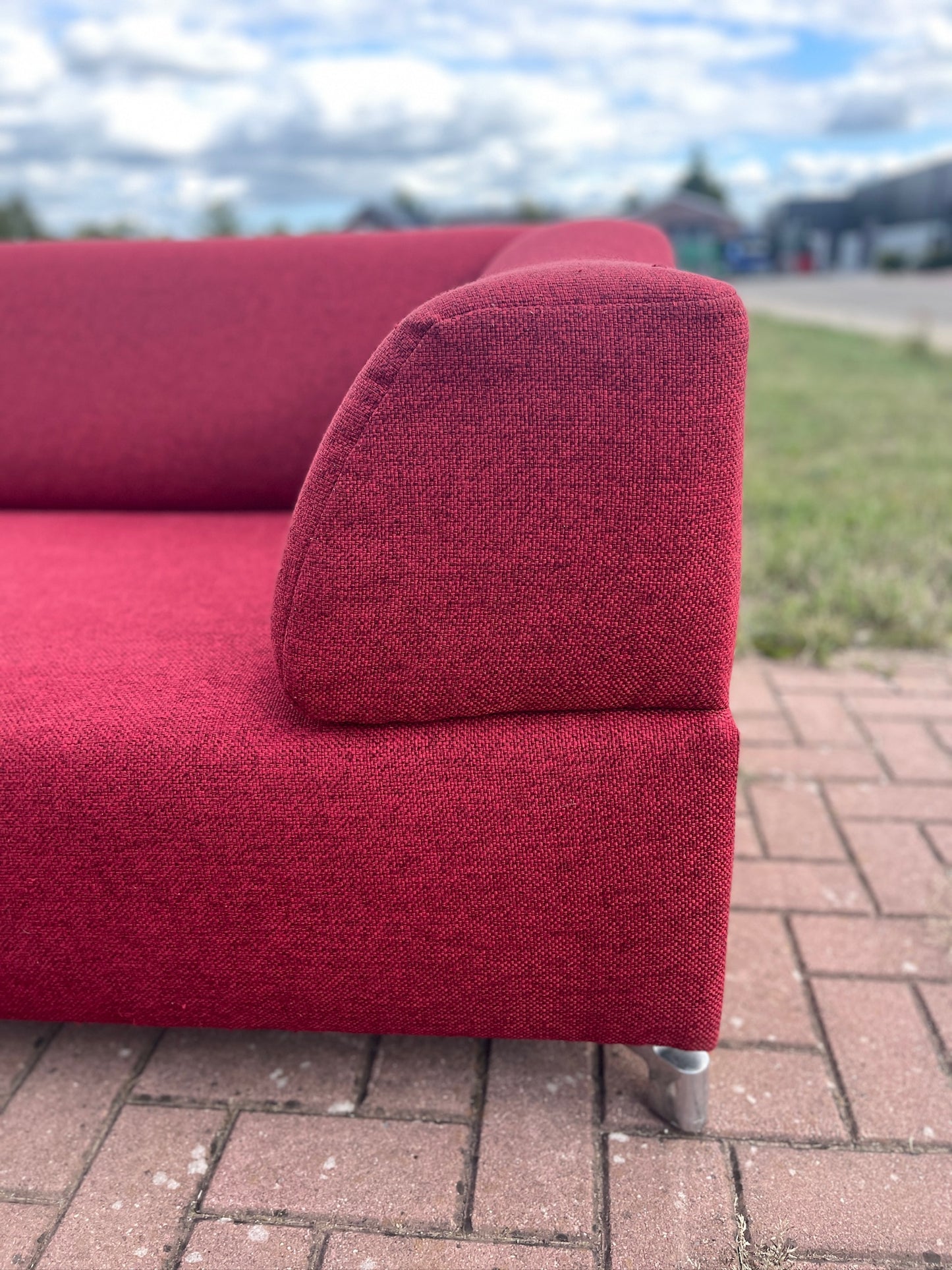 Leolux Faya Lobi hoekbank in het rood– Premium comfort en luxe design-Gratis Levering