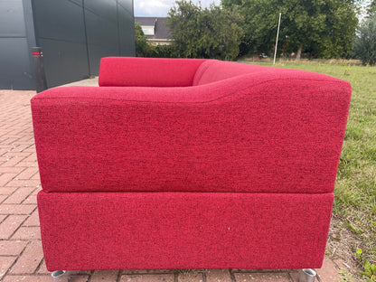 Leolux Faya Lobi hoekbank in het rood– Premium comfort en luxe design-Gratis Levering