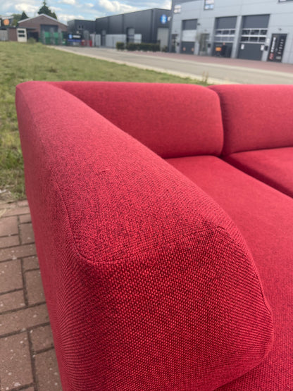 Leolux Faya Lobi hoekbank in het rood– Premium comfort en luxe design-Gratis Levering