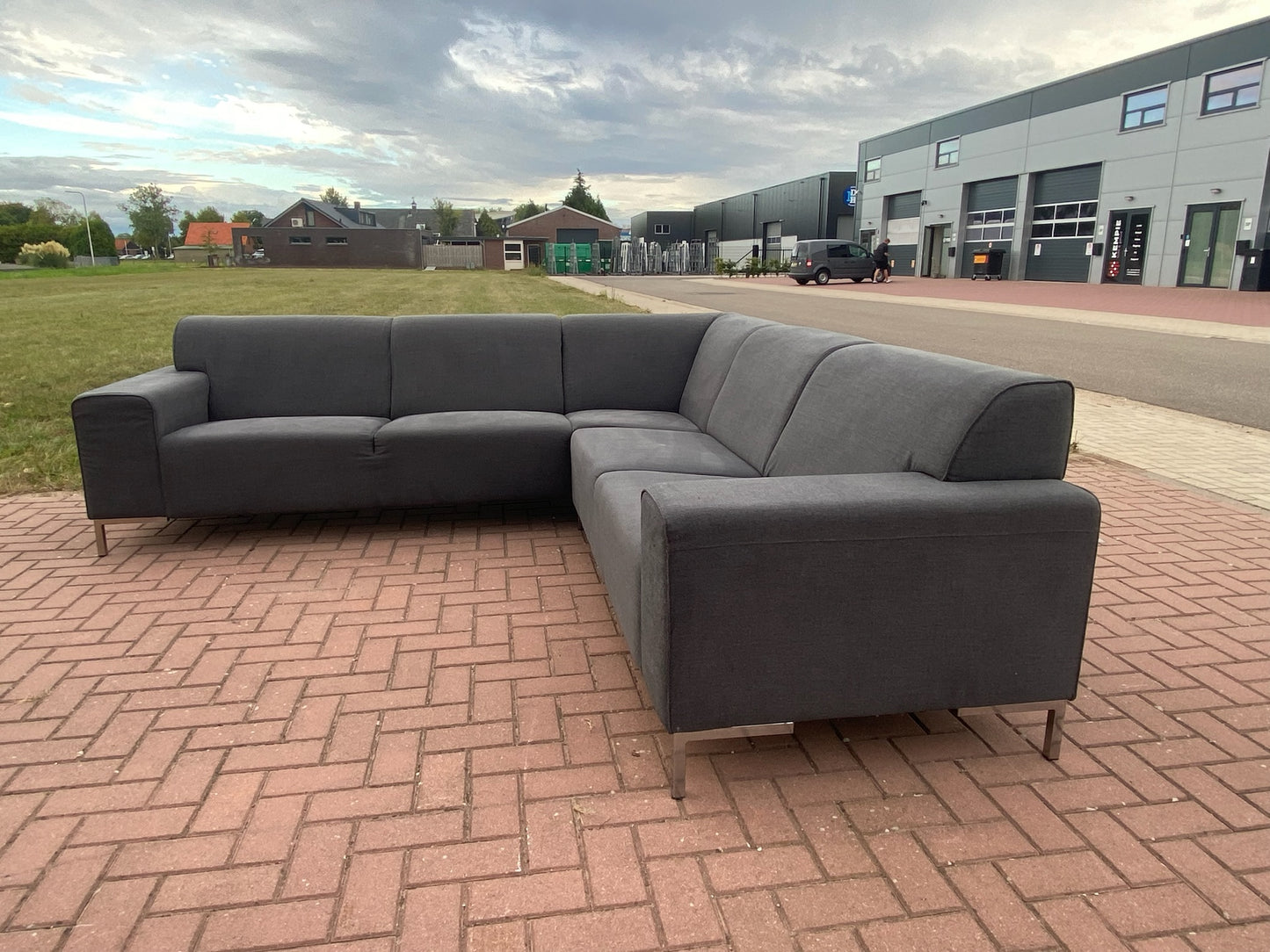 GRATIS LEVERING HEEL BENELUX + DACH Mooie Grijze Stoffen Hoekbank