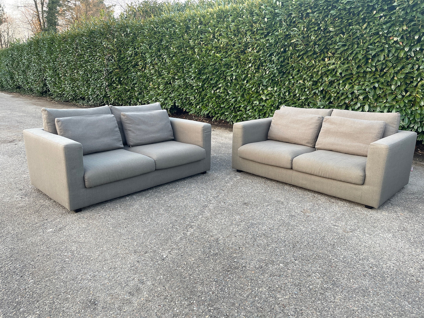 GRATIS LEVERING HEEL BENELUX + DACH Taupe VIP Seats 2x 2,5-zits Stoffen Bankstel