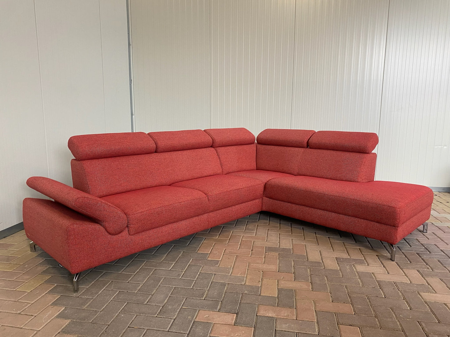 GRATIS LEVERING HEEL BENELUX + DACH Mooi Rode Stoffen Hoekbank