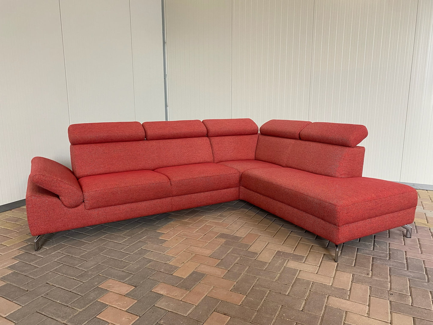 GRATIS LEVERING HEEL BENELUX + DACH Mooi Rode Stoffen Hoekbank