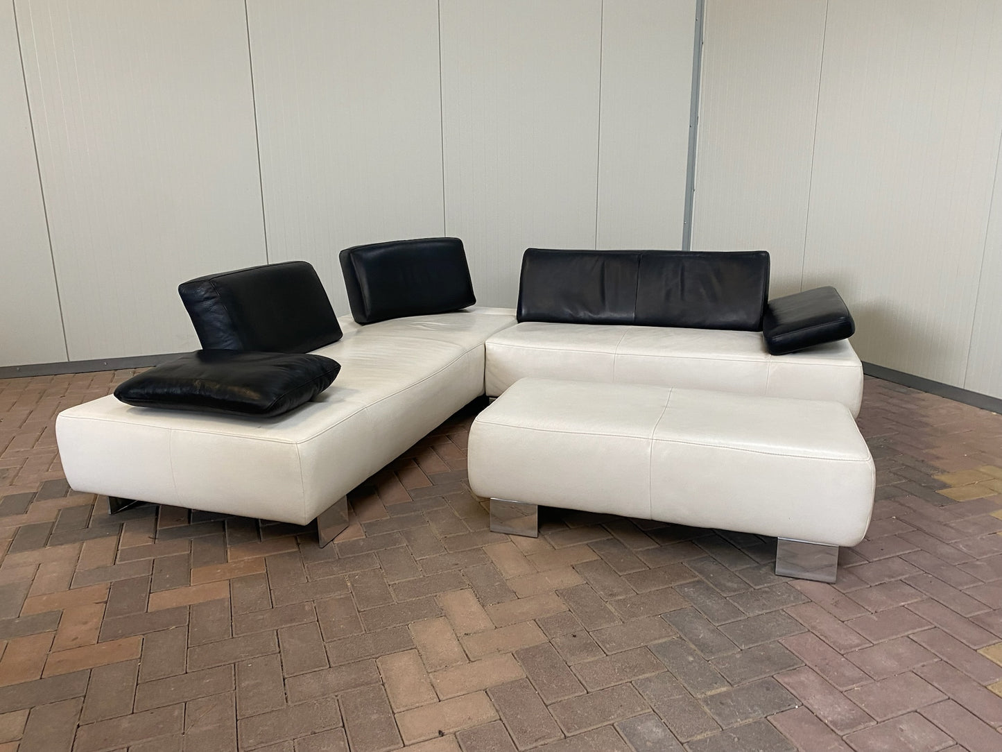 GRATIS LEVERING HEEL BENELUX + DACH Montel Wit Echt Leer Hoekbank + Hocker