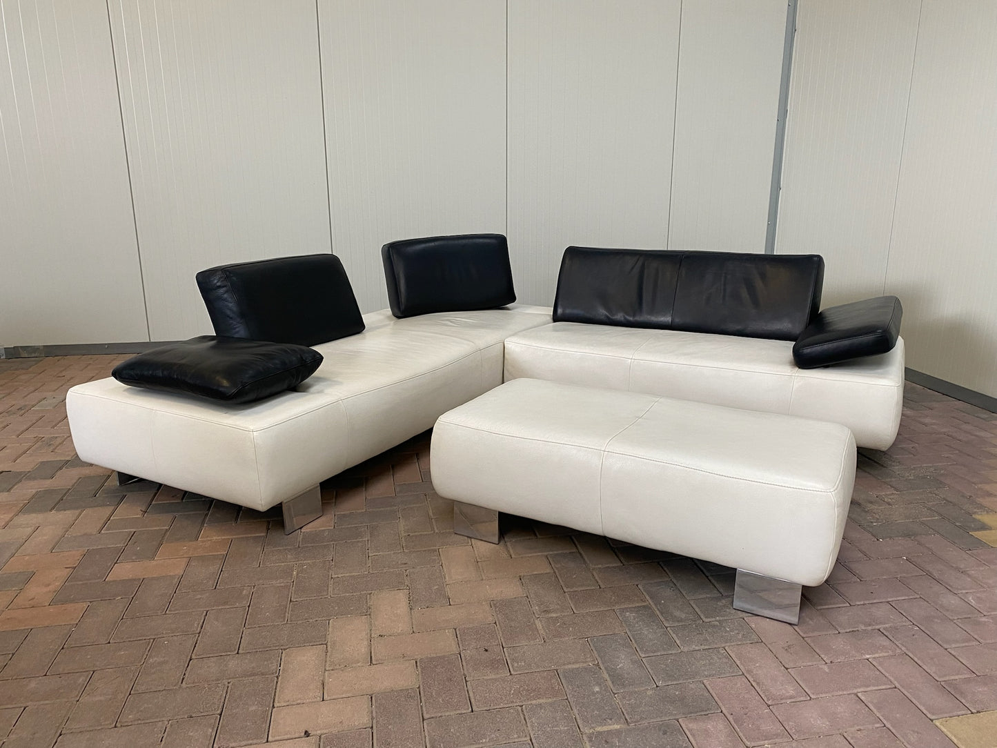 GRATIS LEVERING HEEL BENELUX + DACH Montel Wit Echt Leer Hoekbank + Hocker