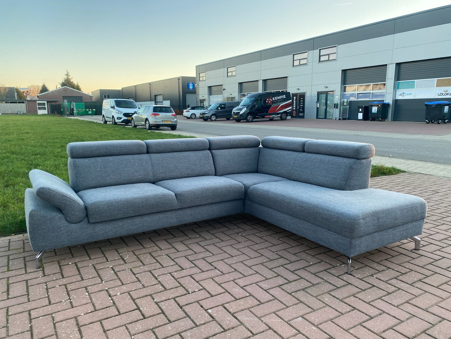 GRATIS LEVERING HEEL BENELUX + DACH Montel Grijze Hoekbank