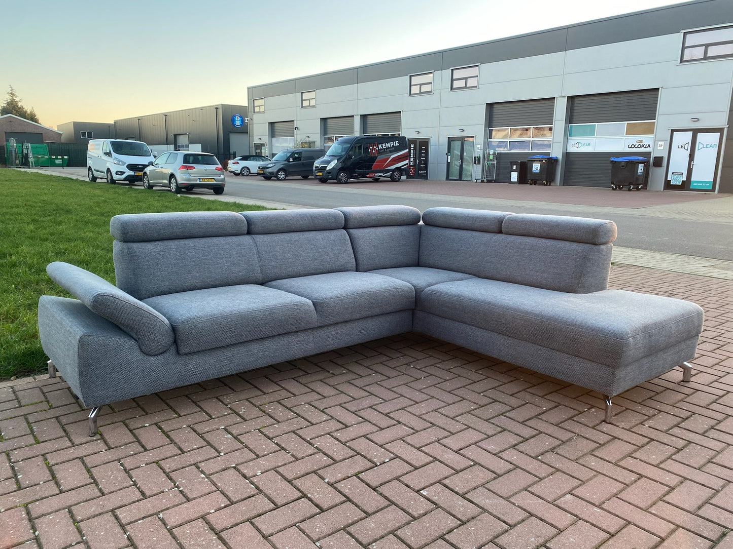 GRATIS LEVERING HEEL BENELUX + DACH Montel Grijze Hoekbank