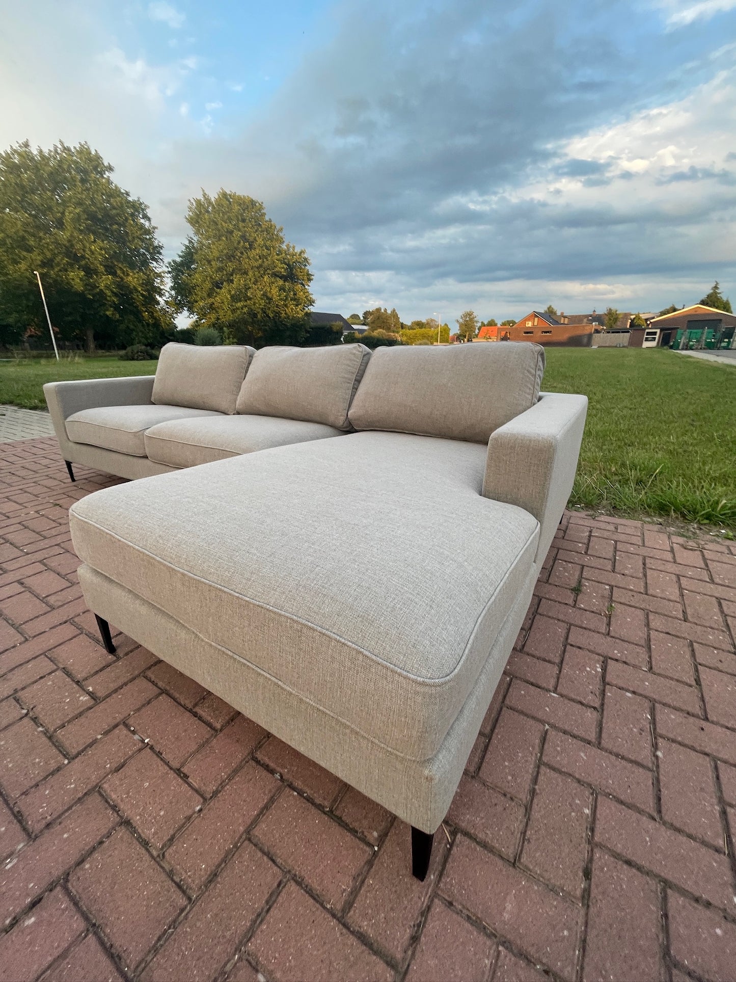 GRATIS LEVERING HEEL BENELUX + DACH Mooie Grijze Stoffen Hoekbank