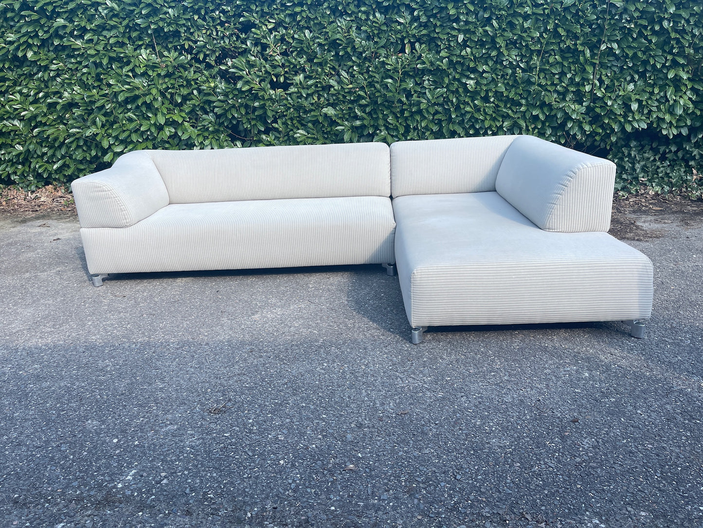 Leolux Faya Lobi Design Hoekbank– Luxe Ribstof–Iconisch Nederlands Design–Gratis Levering