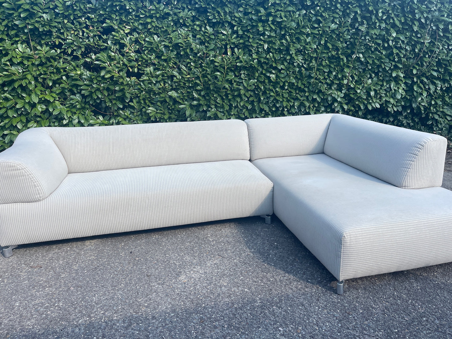 Leolux Faya Lobi Design Hoekbank– Luxe Ribstof–Iconisch Nederlands Design–Gratis Levering