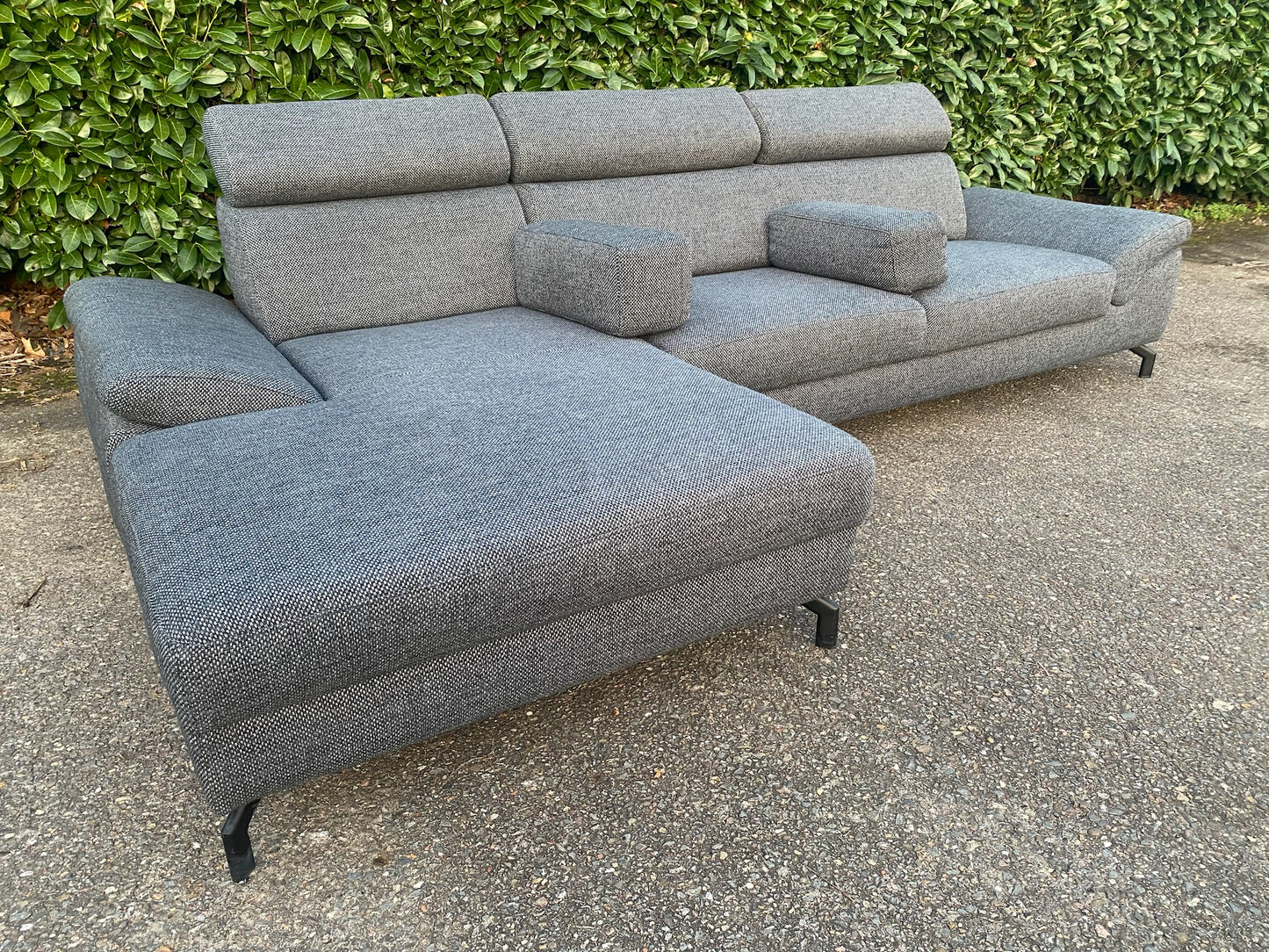 Montèl Modena Hoekbank–Uitschuifbare Zitvlakken–Luxe Grijs Design–Gratis Levering