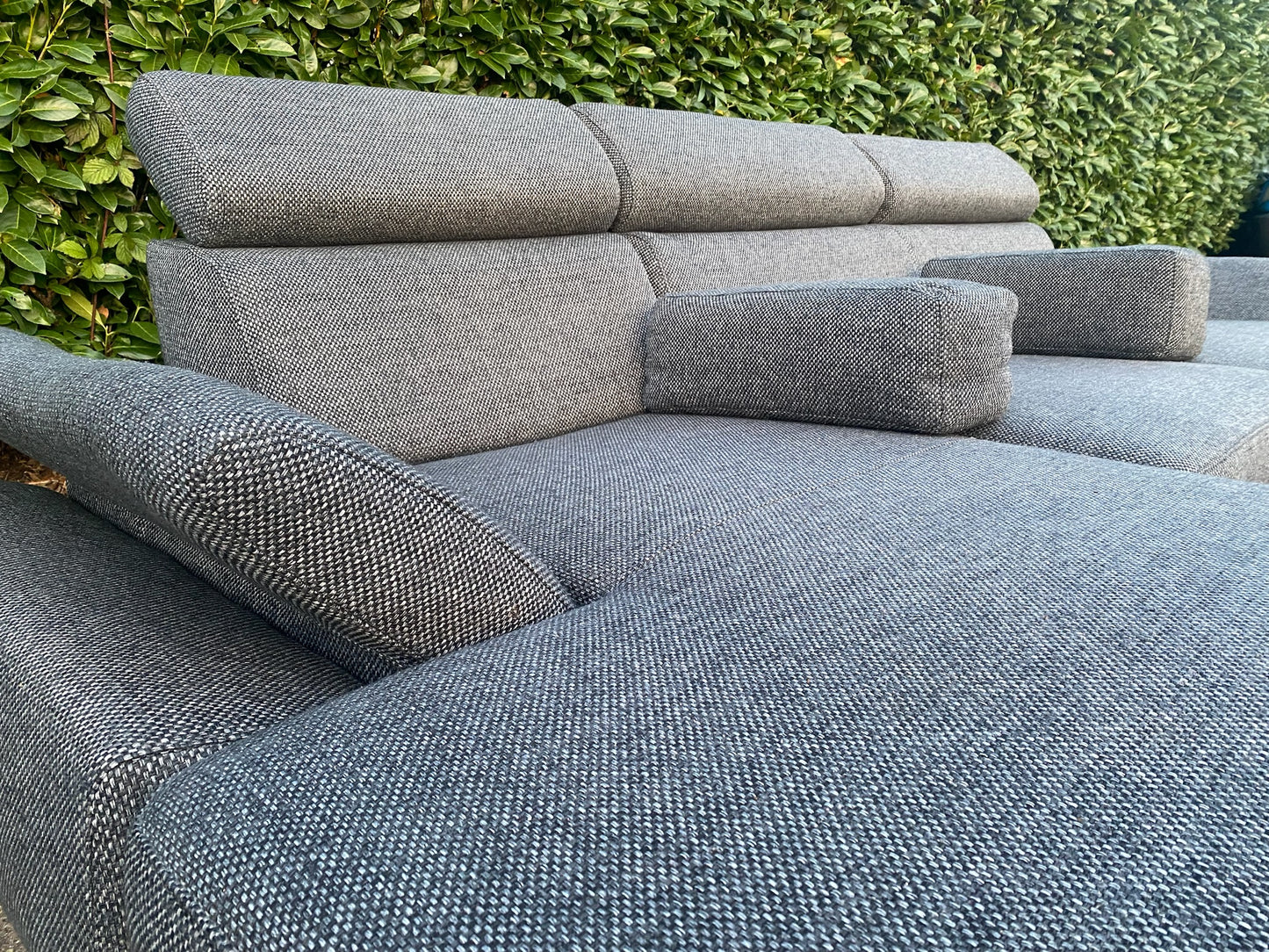Montèl Modena Hoekbank–Uitschuifbare Zitvlakken–Luxe Grijs Design–Gratis Levering