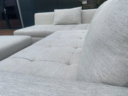 Grijze Stoffen Hoekbank met Hocker–Ruim Lounge Comfort–Gratis Levering